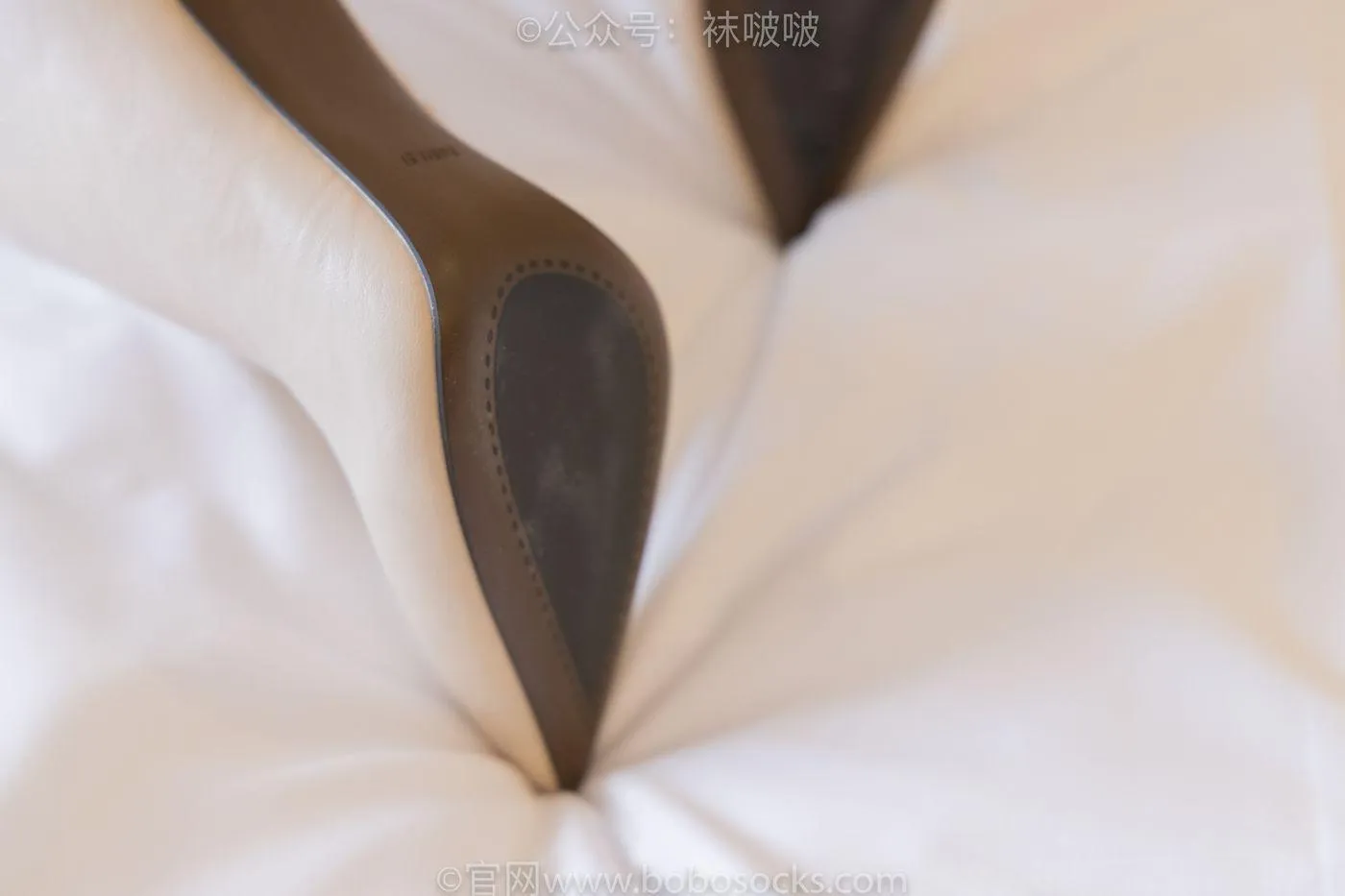 [BoBoSocks袜啵啵]NO.050 小甜豆-高跟长靴、白棉袜 [175P]插图2